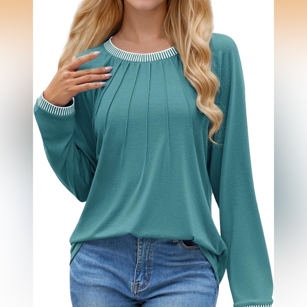Teal Long Sleeve Women's Top NWOT Size Small - Picture 1 of 3
